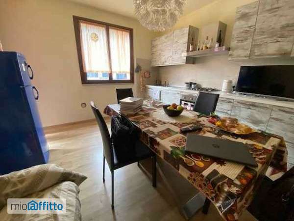 Appartamento arredato con terrazzo Castelnuovo ne' monti