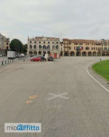 Bilocale arredato con terrazzo Padova