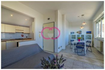 Imagen Appartamento arredato con terrazzo Centro