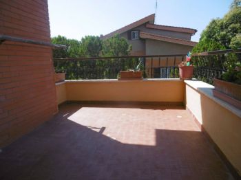 Imagen Appartamento arredato con terrazzo Infernetto, axa, casal palocco, madonnetta a roma