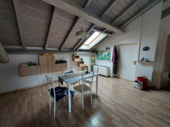 Imagen Mansarda arredata con terrazzo Varese