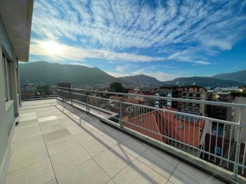 Imagen Attico arredato con terrazzo Como