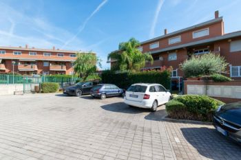 Imagen Villa a schiera arredata Infernetto, axa, casal palocco, madonnetta a roma