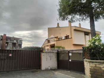 Imagen Appartamento arredato con terrazzo Tor vergata, morena, romanina