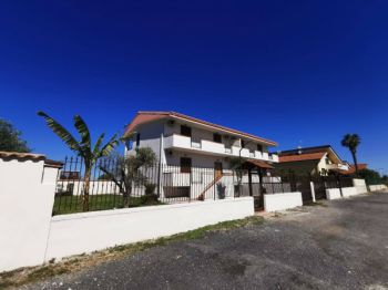 Vivienda similar