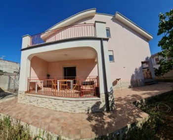 Vivienda similar
