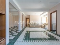 Engel & V�lkers Roma - 8406561